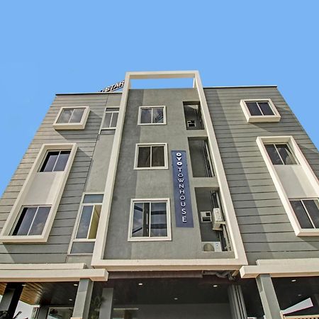 ホテル Townhouse Md Star ナーグプル エクステリア 写真