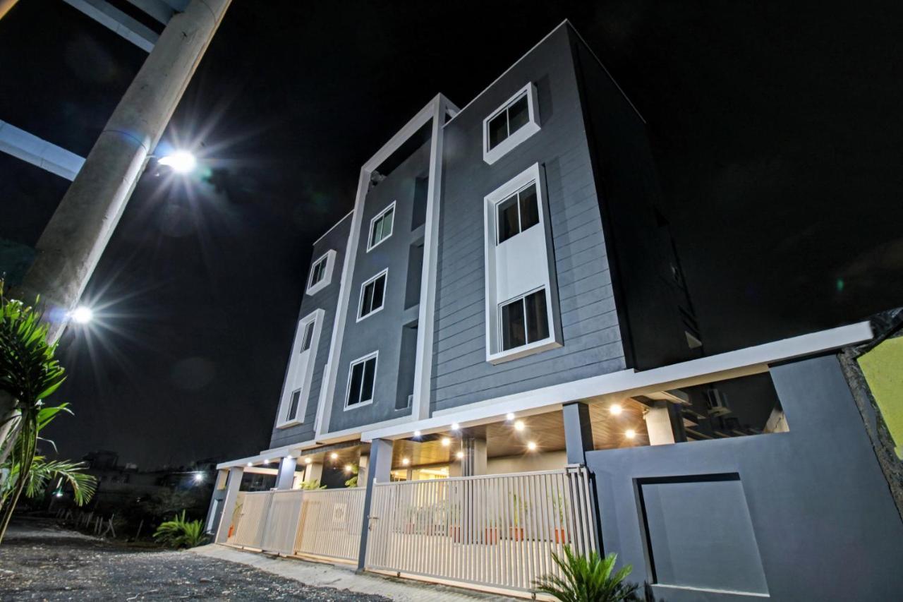 ホテル Townhouse Md Star ナーグプル エクステリア 写真